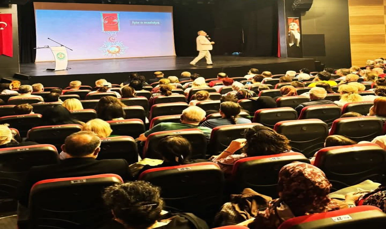 MORİS ŞİNASİ BELGESEL FİLM GALASI YOĞUN İLGİ GÖRDÜ