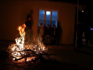 MANİSALILAR DEPREM NÖBETİ TUTTU