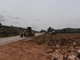 KAMPÜSÜN İÇİNE YOL YAPILIYOR