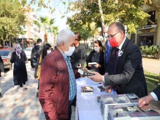 BAŞKAN AKIN'DAN NUTUK HEDİYESİ