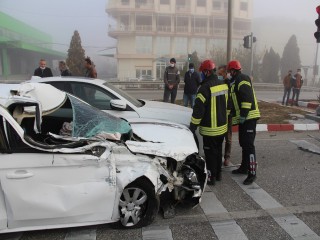 YOĞUN SİS KAZAYA SEBEP OLDU