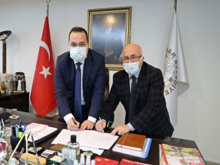 AKHİSARLI ÇOCUKLARA SÜT DESTEĞİ