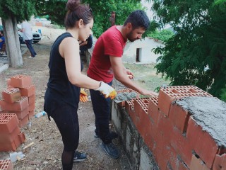 GÖNÜLLÜLERDEN KÖY OKULU HAMLESİ