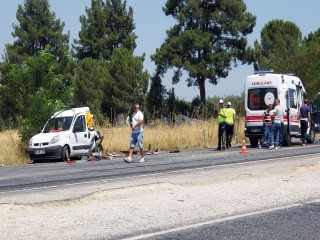 KAMYON İLE OTOBÜS ÇARPIŞTI: 1 YARALI