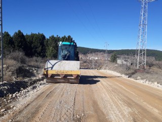 Demirci’de asfalt sezonu için hazırlıklar sürüyor