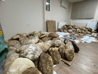 GÖLMARMARA DEPREM İÇİN FIRINLARI YAKTI