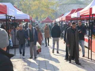 ŞEHZADELER'İN İLK BUTİK PAZARI VATANDAŞLARDAN TAM NOT ALDI