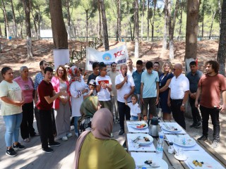 YUNUSEMRE OTİZMLİ BİREYLERLE KAHVALTIDA BULUŞTU