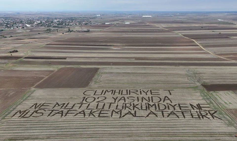 Kırklarelili Çiftçiden Cumhuriyet’in 102. Yılına Anlamlı Mesaj