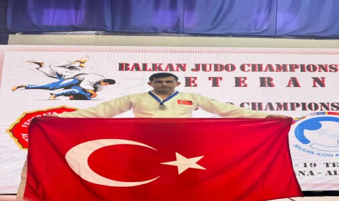 YUNUSEMRELİ VETERAN JUDOCU NECATİ GÜVEN'DEN ÇİFTE GURUR