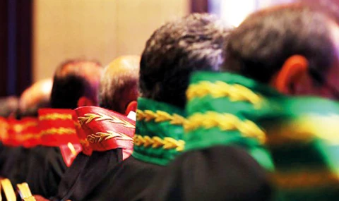 Manisa’da Hakim ve Savcıların Görev Yerleri Değişti