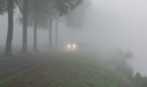 Manisa'da Sisli Hava Etkisini Gösteriyor