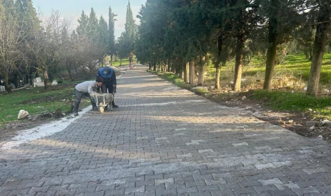 Akhisar Kırsal Mezarlıklarında Düzenleme Çalışmaları Takdir Topladı