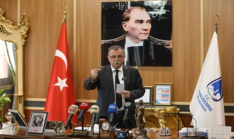 BAŞKAN BALABAN AYLIK BASIN TOPLANTISINDA GÜNDEMİ DEĞERLENDİRDİ