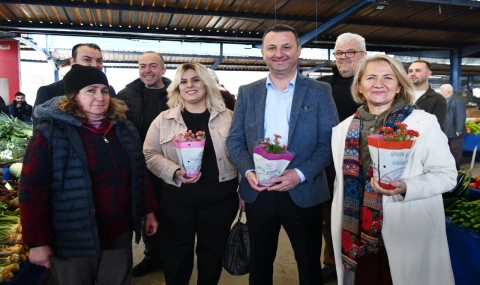 BAŞKAN KAYSERİLİ, PAZARCI ESNAFI VE EFENDİ MAHALLESİ ESNAFLARIYLA BULUŞTU