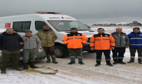 Demirci Dağı’nda 3 Avcı Kurtarıldı!