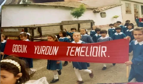 Gülşah Durbay’ın Unutulmayacak Çocukluk Fotoğrafı Ortaya Çıktı