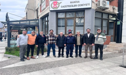 Gazeteciler Gününü Dolayısıyla, Manisa Gazeteciler Cemiyeti'ne Yoğun Ziyaretler