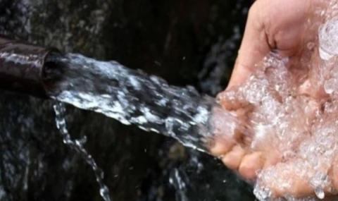 Salihli ve Yunusemre’de Boru Patlakları Su Kesintisine Yol Açtı