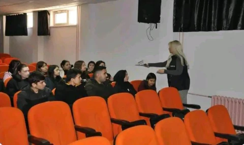 Salihli’de Öğrencilere Siber Suç ve Dolandırıcılık Eğitimi