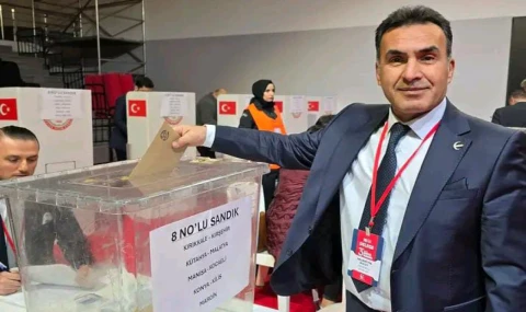 Yeniden Refah Partisi Turgutlu İlçe Başkanı ve Yönetimi İstifa Etti