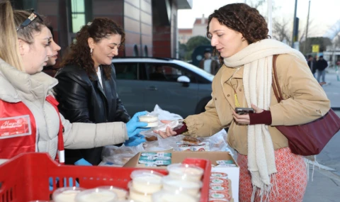 YUNUSEMRE’DEN VATANDAŞA İFTAR İKRAMI