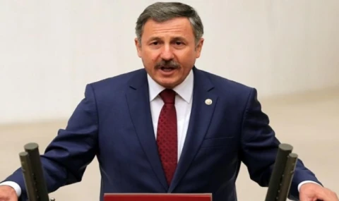 Özdağ, İtalyan Lisesi Öğretmenlerinin Grevini TBMM Gündemine Taşıdı