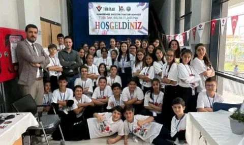 Akgedik TOKİ Ortaokulu’nda Bilim Fuarına Yoğun İlgi