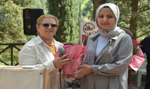 Manisa’da Ahlatlılardan Geleneksel Anneler Günü Pikniği