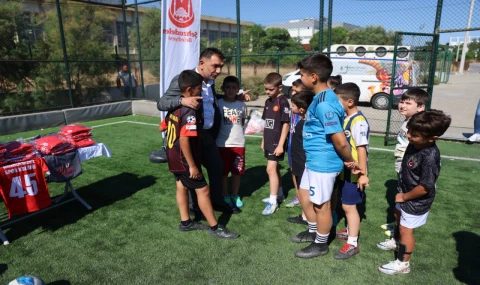 Şehzadeler’de Geleceğin Yıldızları Sahaya İndi
