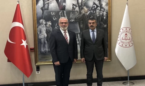 Bahadır Yenişehirlioğlu Duyurdu: “Demirci Cumhuriyet İlkokulumuza 8 Derslikli Yeni Bina Yapılacak”