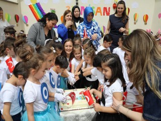 ŞEHZADELERİN MİNİKLERİ 23 NİSAN COŞKUSUNU BAŞKAN DURBAY'LA YAŞADI